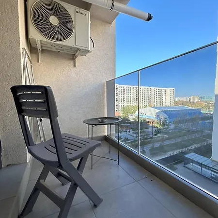 Urban Retreat With Balcony At Exigent Plaza - 06 아파트 부쿠레슈티