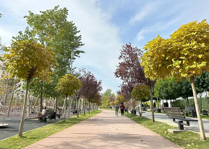 Apartament Urban Retreat With Balcony At Exigent Plaza - 06 *