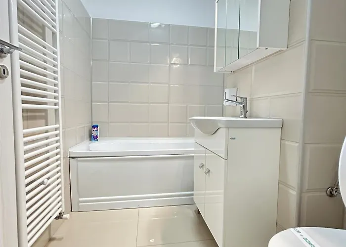 Urban Retreat With Balcony At Exigent Plaza - 06 Bucureşti